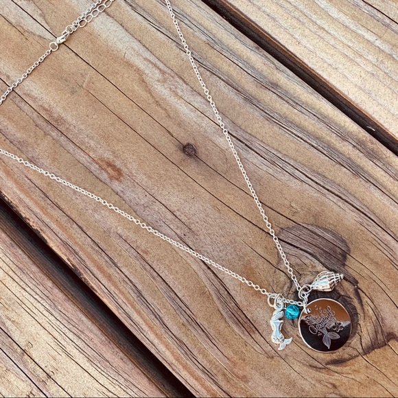 IT’S MERMAID THING ♡ Little Mermaid GIFT NECKLACE - Picture 6 of 6